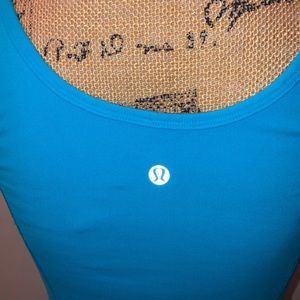 Lululemon athletics sport top SZ 4